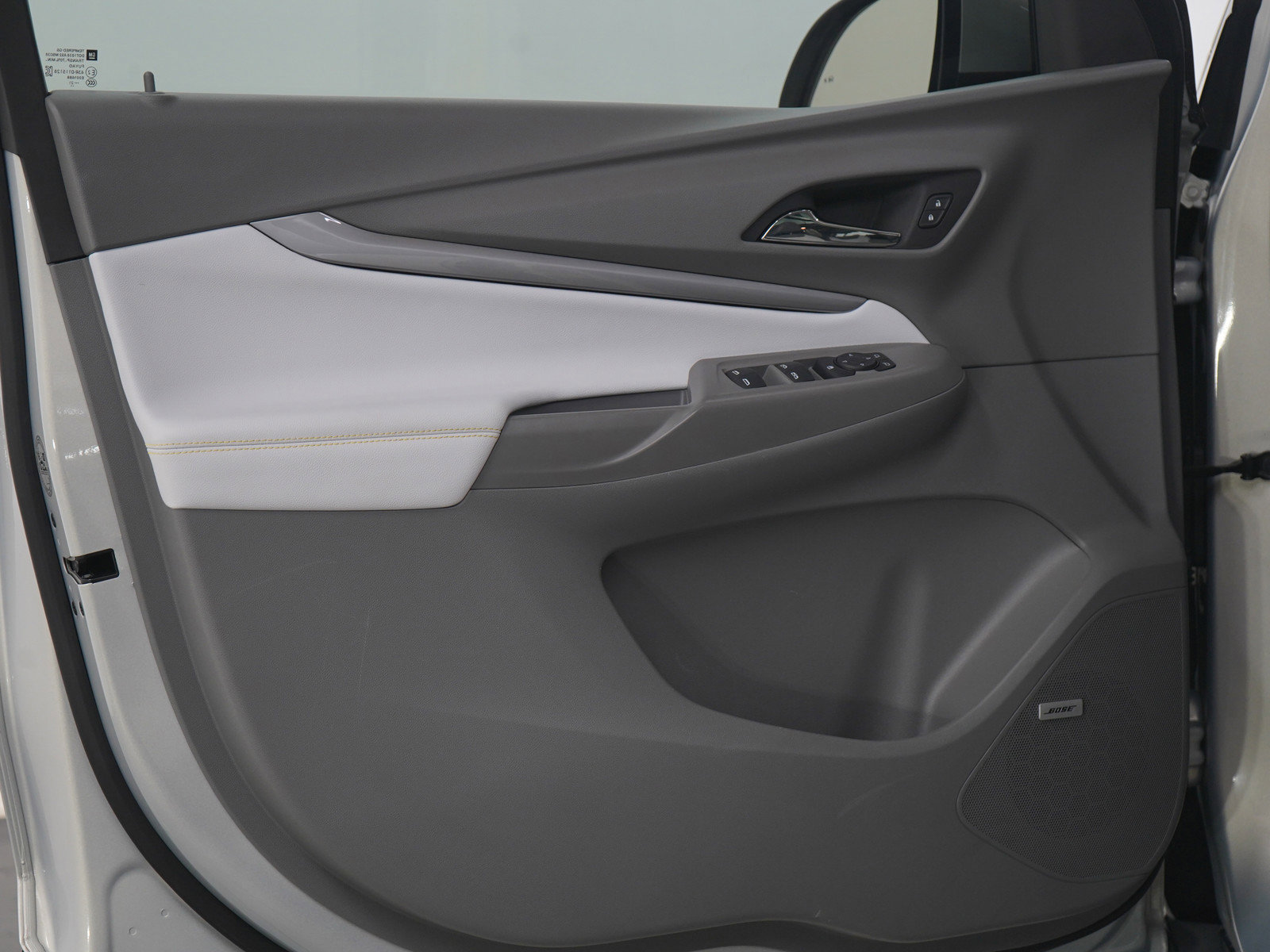 Used 2022 Chevrolet Bolt EUV Premier w/ Launch Edition image 19