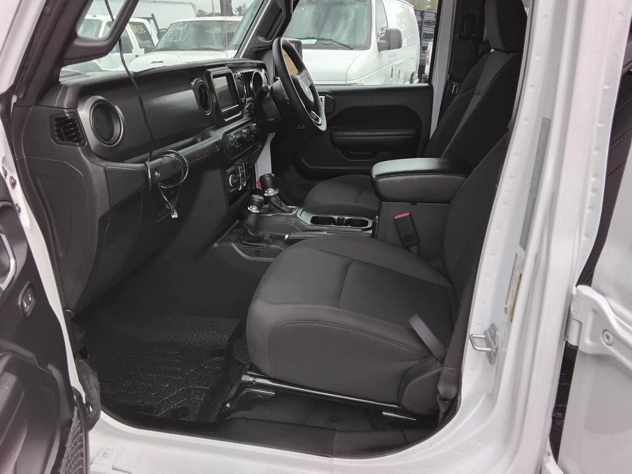Used 2023 Jeep Wrangler Unlimited Sport image 18