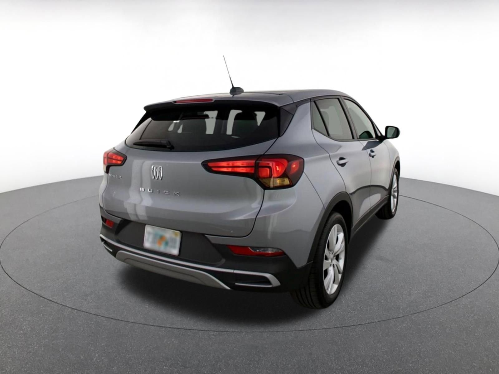 Used 2025 Buick Encore GX Preferred AWD/4WD image 9