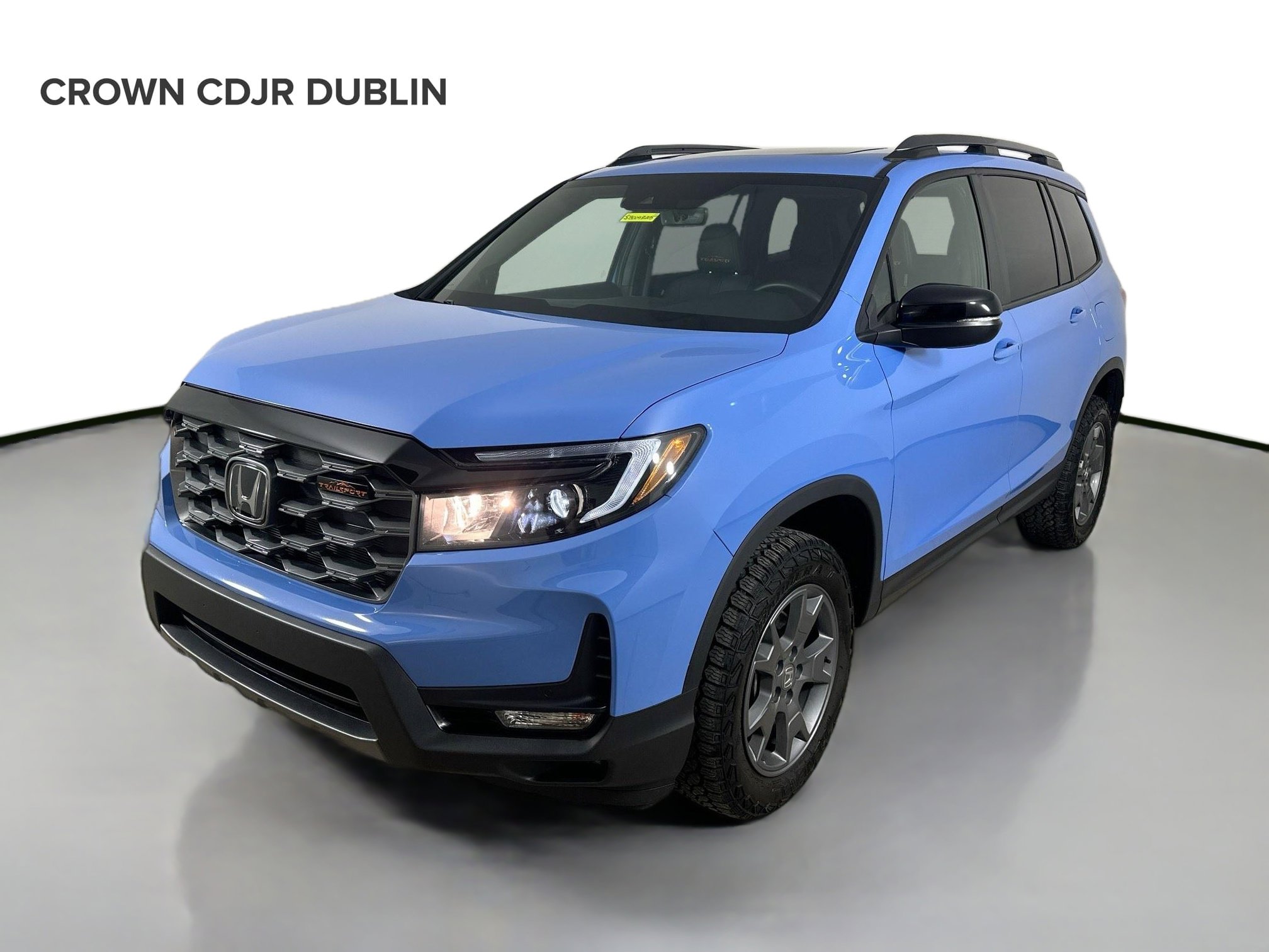Used 2025 Honda Passport TrailSport image 1