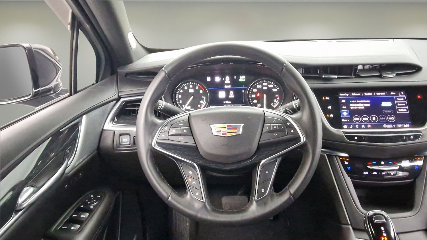 Used 2022 Cadillac XT5 Premium Luxury w/ Technology Package image 14