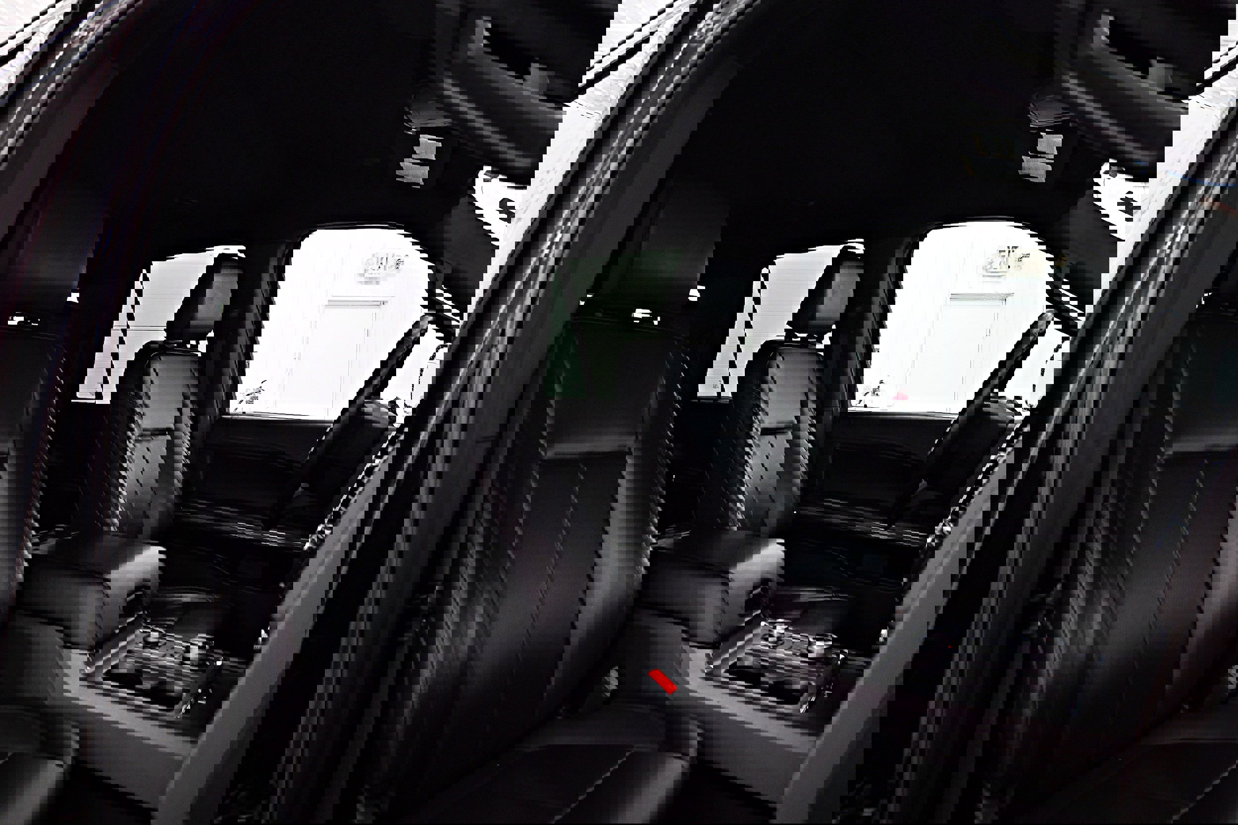 Used 2021 Ford Expedition XLT image 25