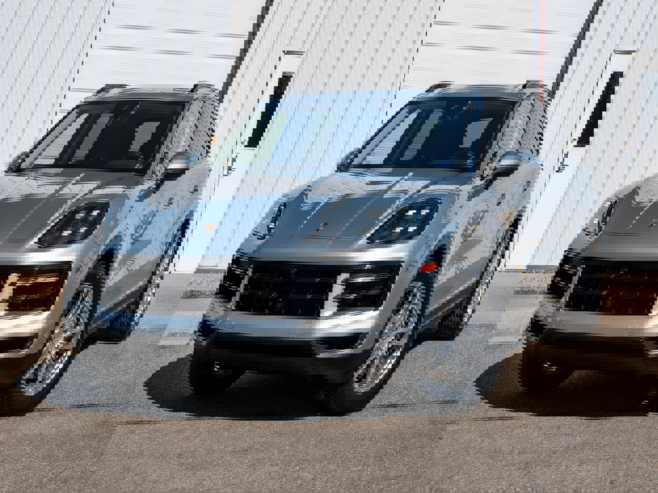 Certified 2024 Porsche Cayenne w/ Premium Package Plus (PFM) image 1