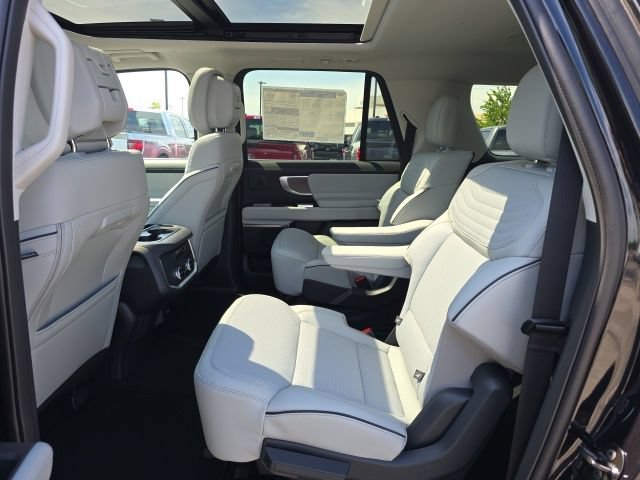 New 2026 Ford Expedition Max Platinum w/ Platinum Ultimate Package AWD/4WD image 15