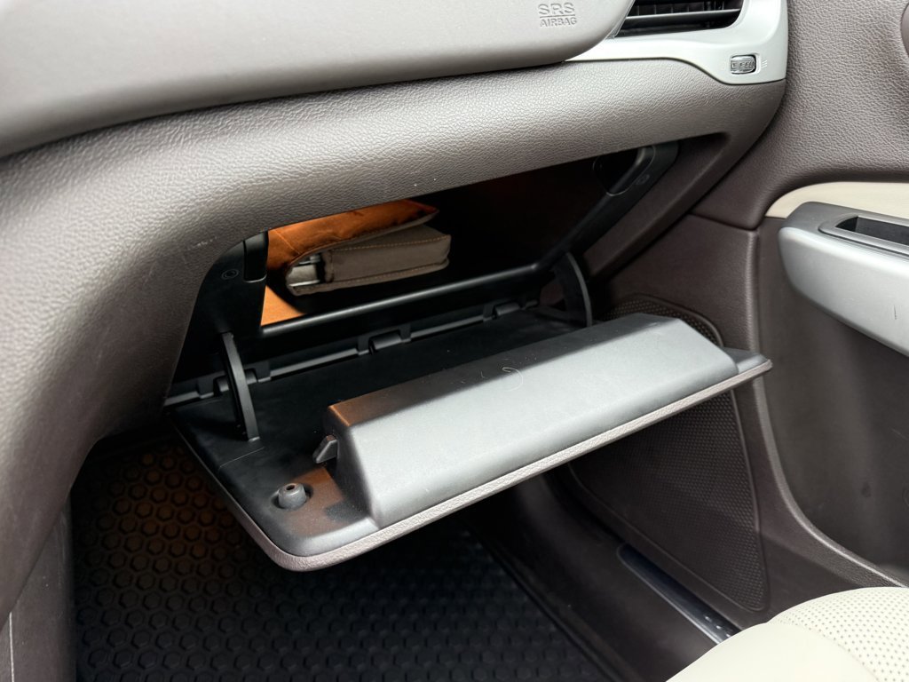 Used 2018 Jeep Cherokee Overland w/ Technology Group image 30