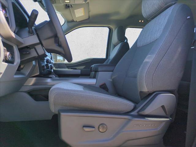 New 2026 Ford F250 XLT w/ XLT Premium Package image 4
