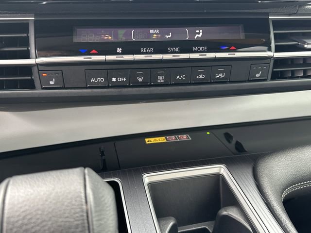 Used 2025 Toyota Sienna XLE w/ XLE Plus Package image 16