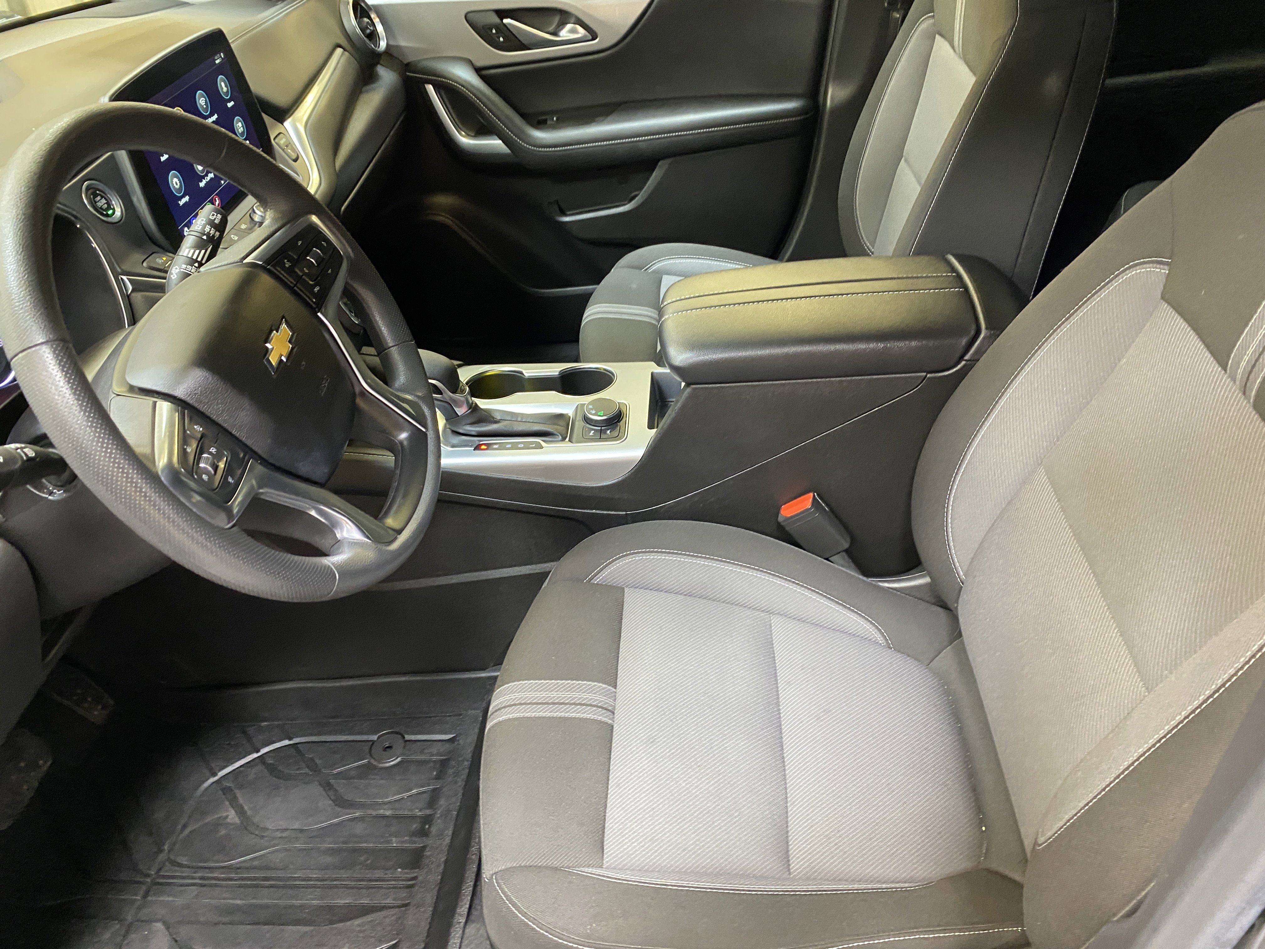 Used 2024 Chevrolet Blazer LT w/ Convenience Package image 20