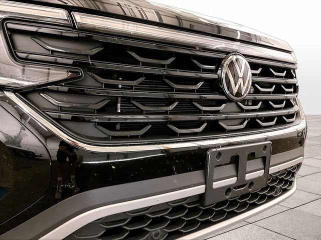 Used 2024 Volkswagen Atlas Cross Sport SE w/ Black Wheel Package AWD/4WD image 29