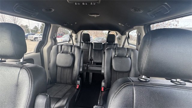 Used 2019 Dodge Grand Caravan SXT image 30