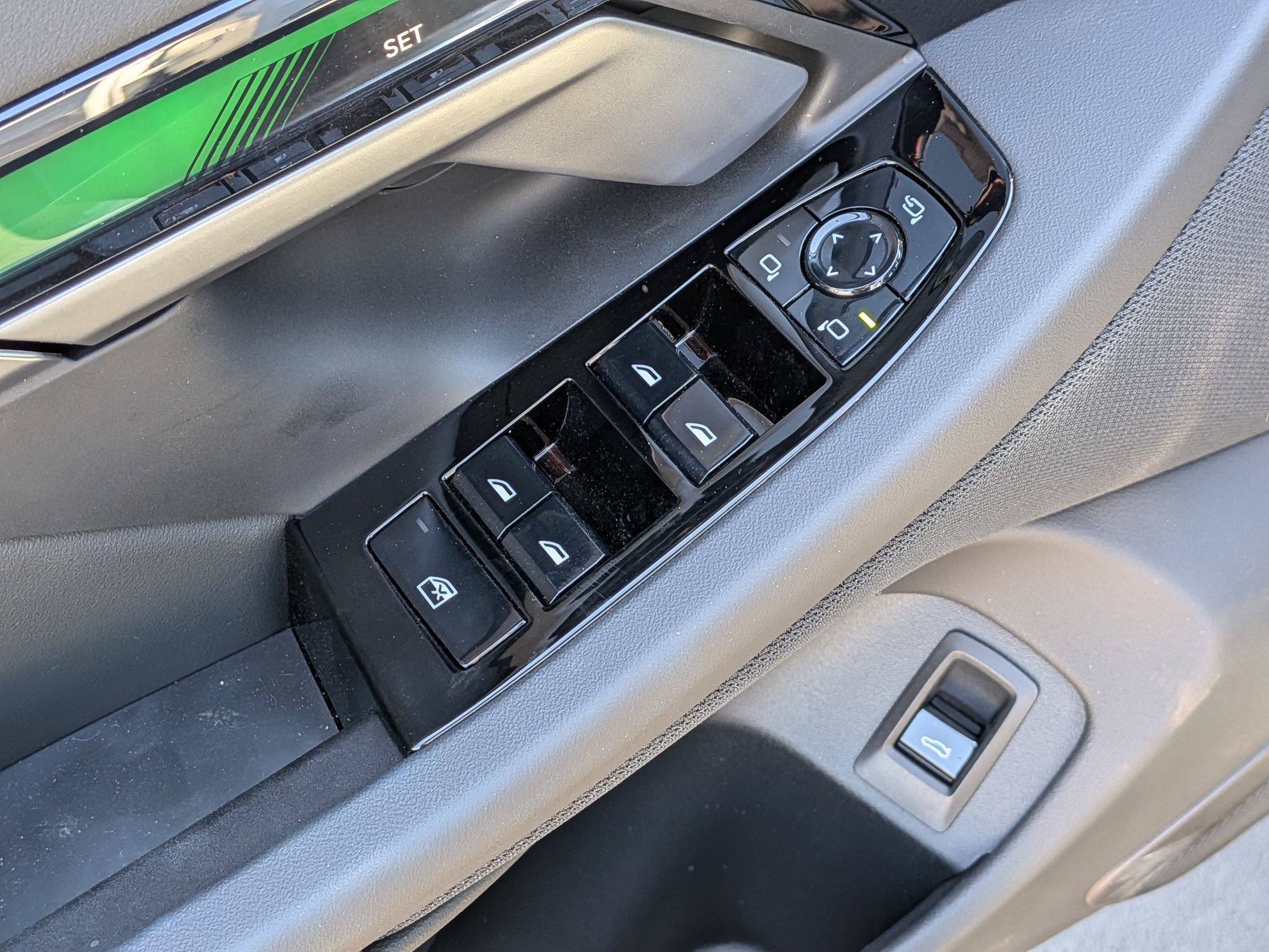 Used 2026 BMW i5 eDrive40 w/ M Sport Package image 15