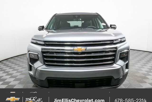 Certified 2025 Chevrolet Traverse LT image 32