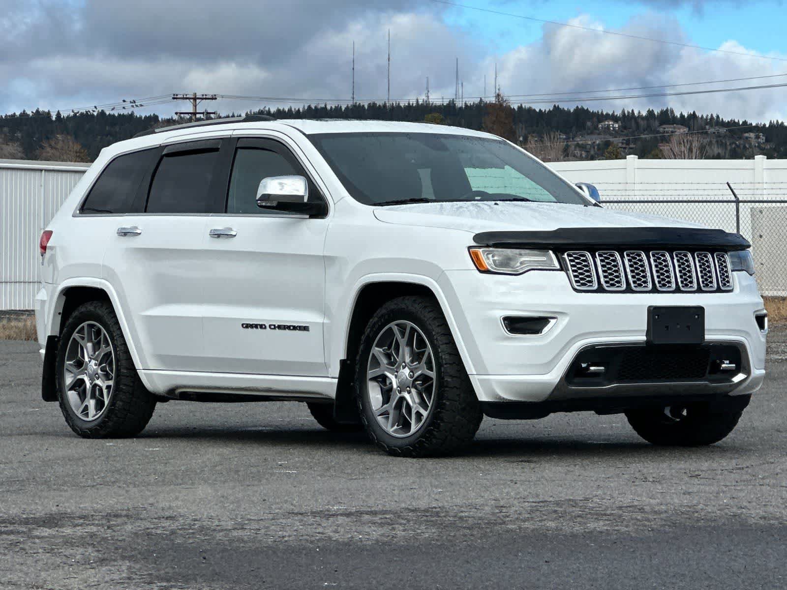 Used 2021 Jeep Grand Cherokee Overland AWD/4WD image 9