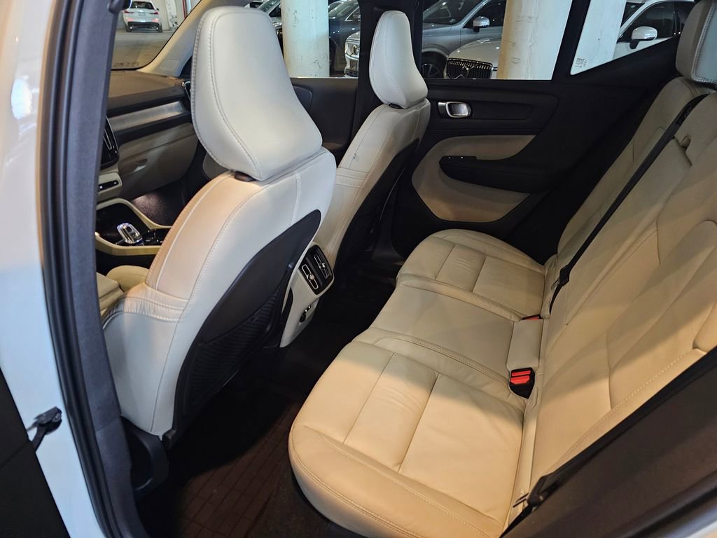 Certified 2023 Volvo XC40 B5 Plus w/ Driver Assist Package image 13