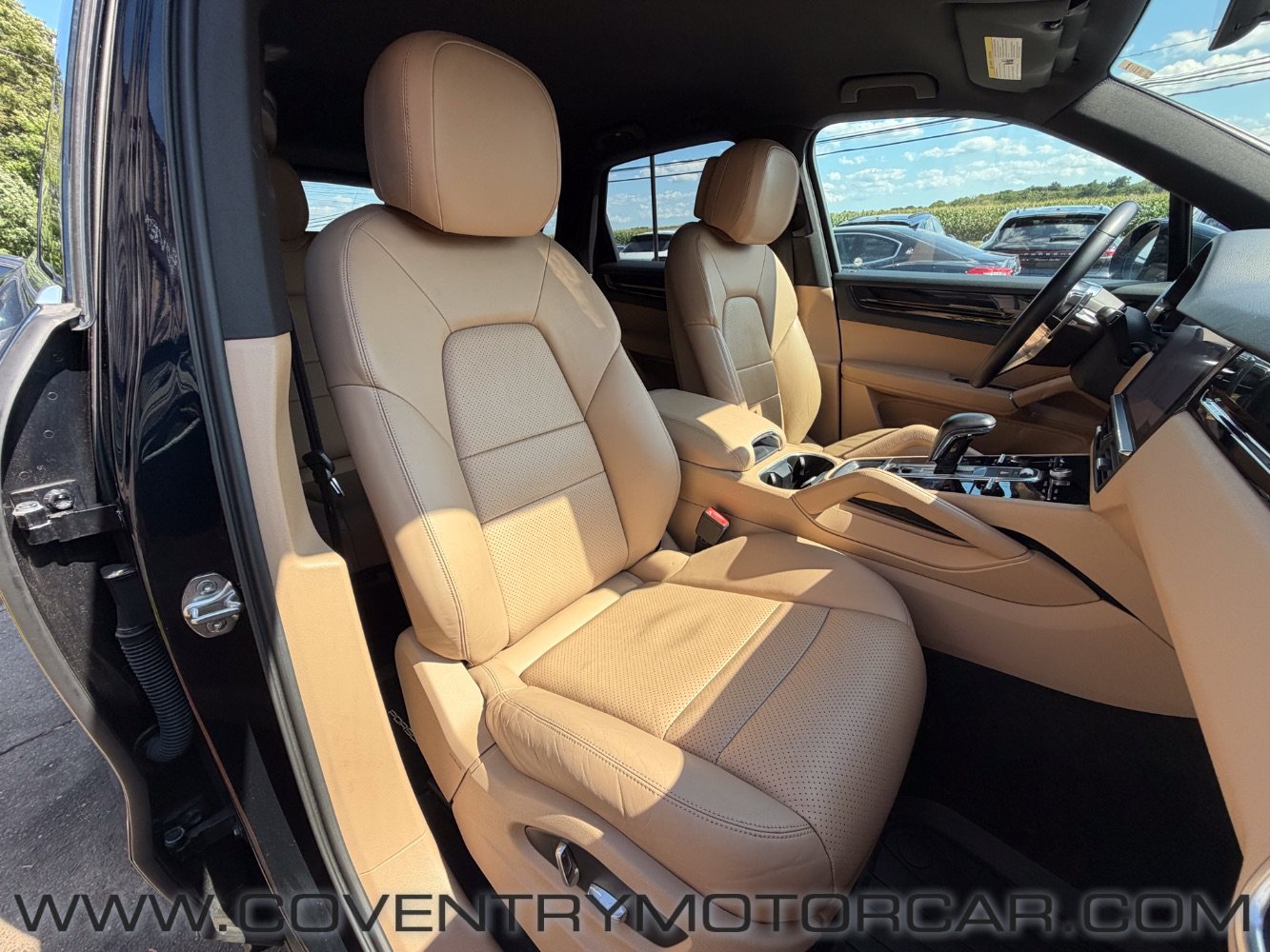 Used 2019 Porsche Cayenne AWD/4WD image 34
