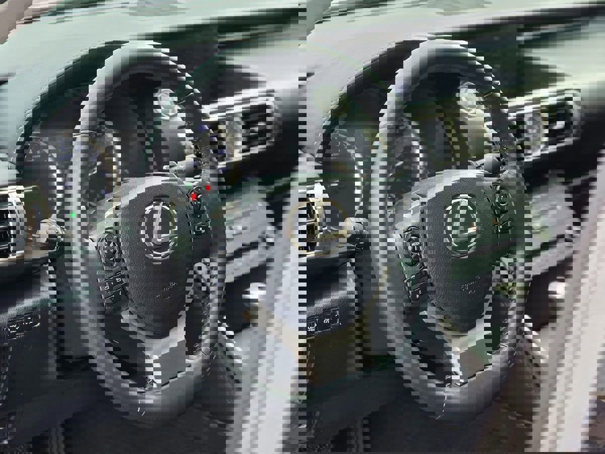 Used 2016 Lexus IS 200t image 13