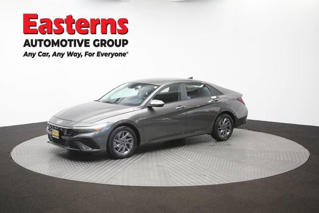 Used 2024 Hyundai Elantra SEL FWD image 55