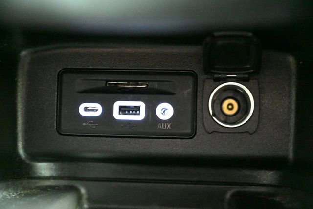 Used 2022 Chevrolet Equinox Premier image 32