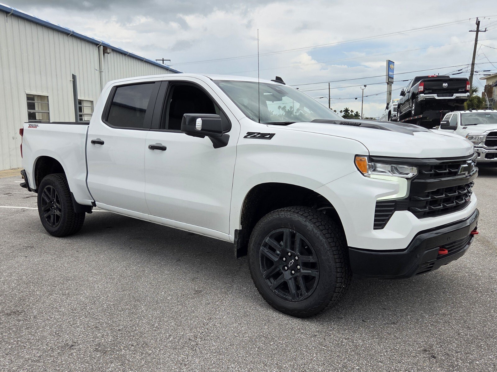 New 2026 Chevrolet Silverado 1500 LT Trail Boss w/ LT Trail Boss Premium Package AWD/4WD image 7
