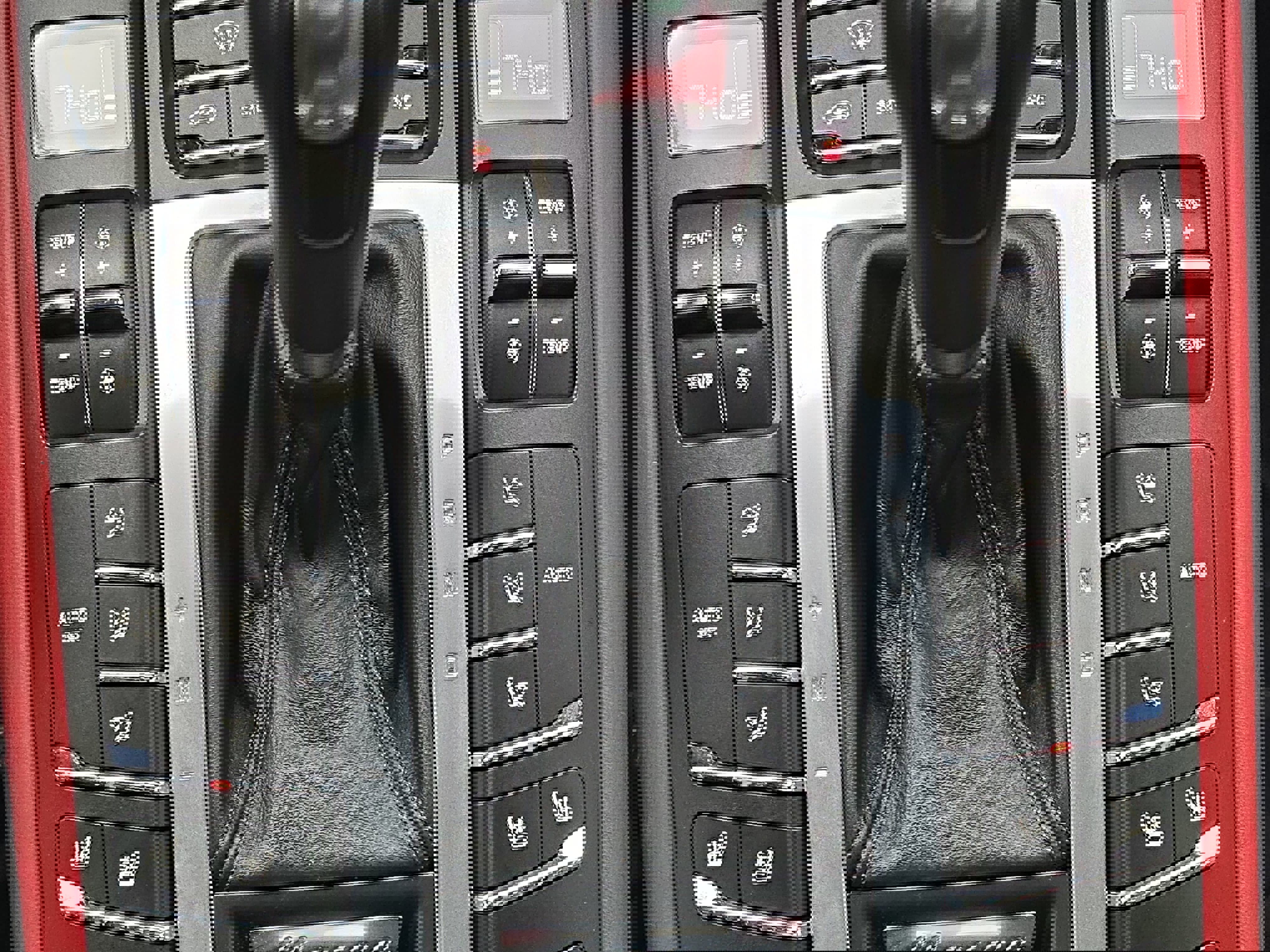 Used 2017 Porsche Macan Turbo image 24