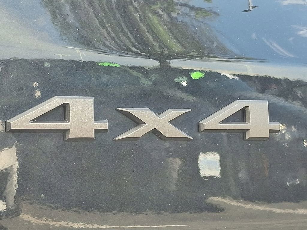 Used 2016 Jeep Grand Cherokee Laredo 75th Anniversary image 33