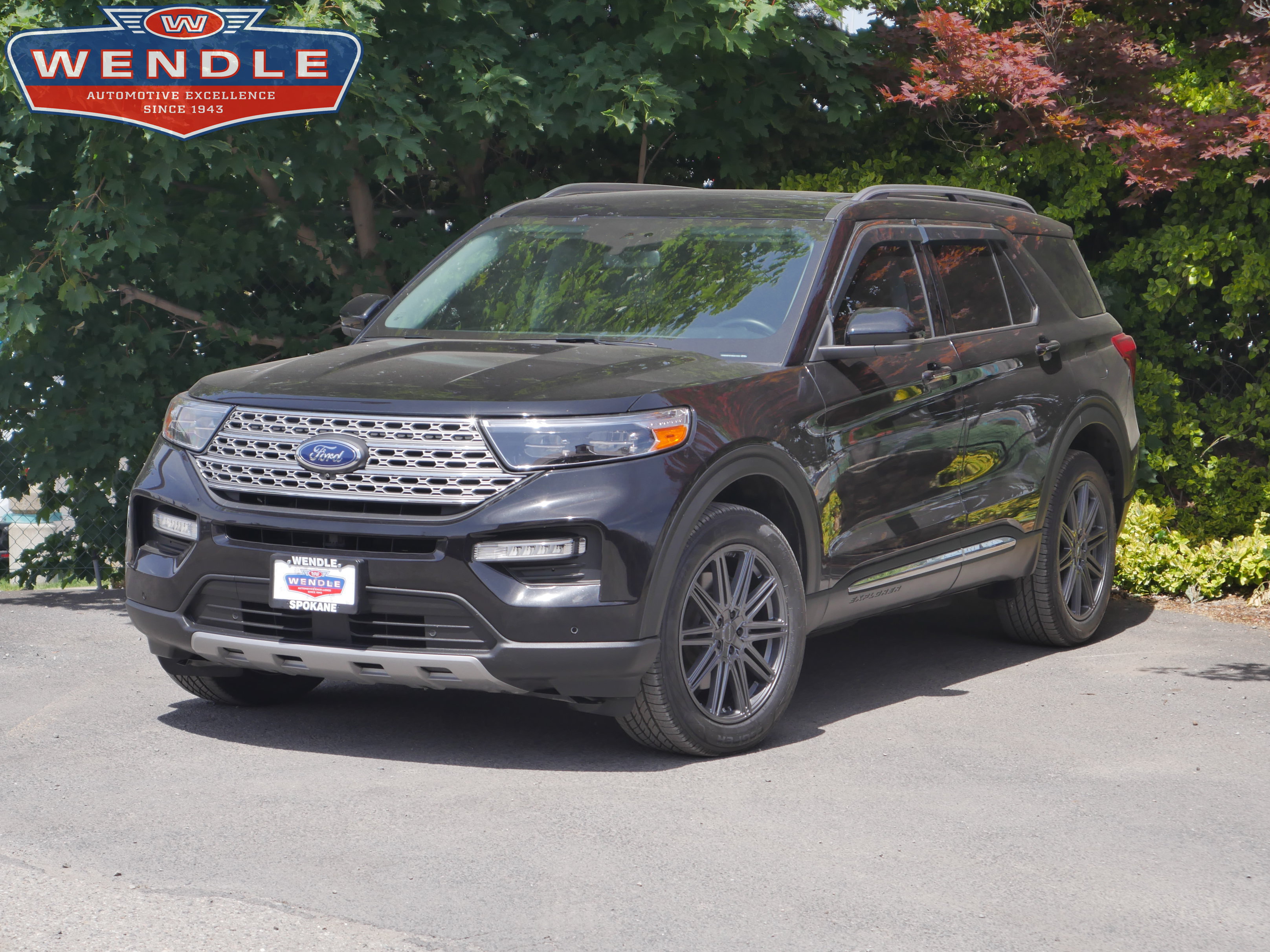 Used 2021 Ford Explorer Limited w/ Hybrid Equipment Group 310A AWD/4WD image 1