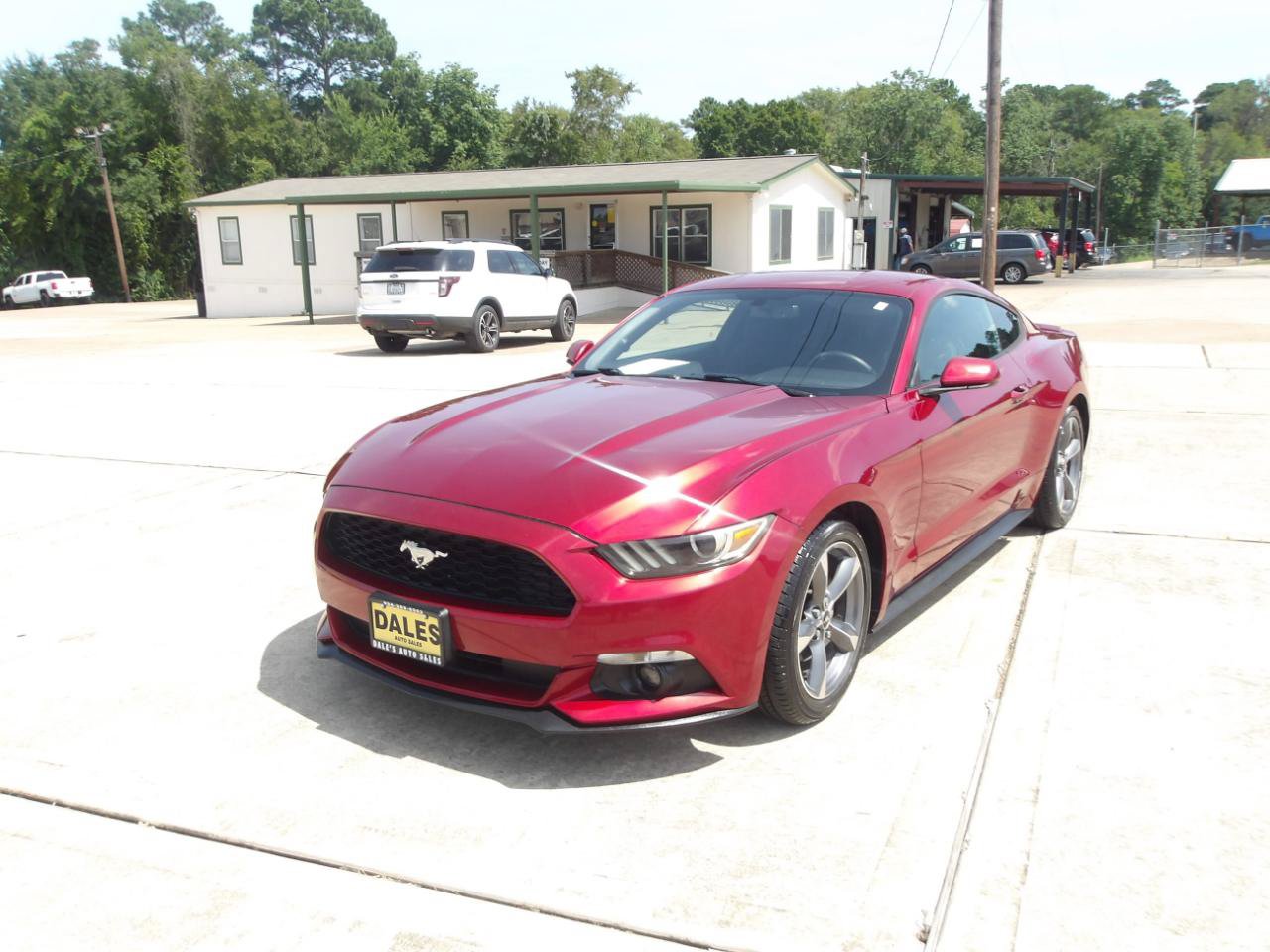 Used 2015 Ford Mustang Coupe w/ Equipment Group 051A RWD image 2