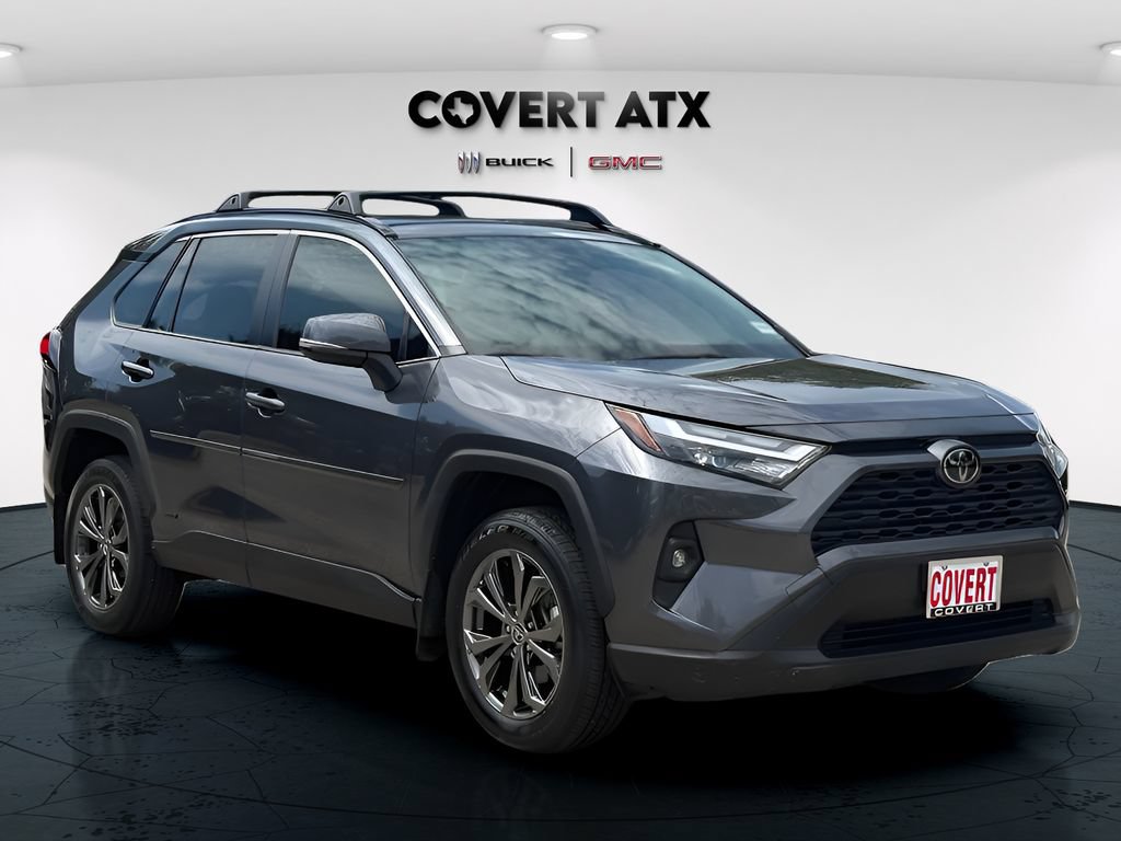 Used 2025 Toyota RAV4 XLE Premium AWD/4WD image 5