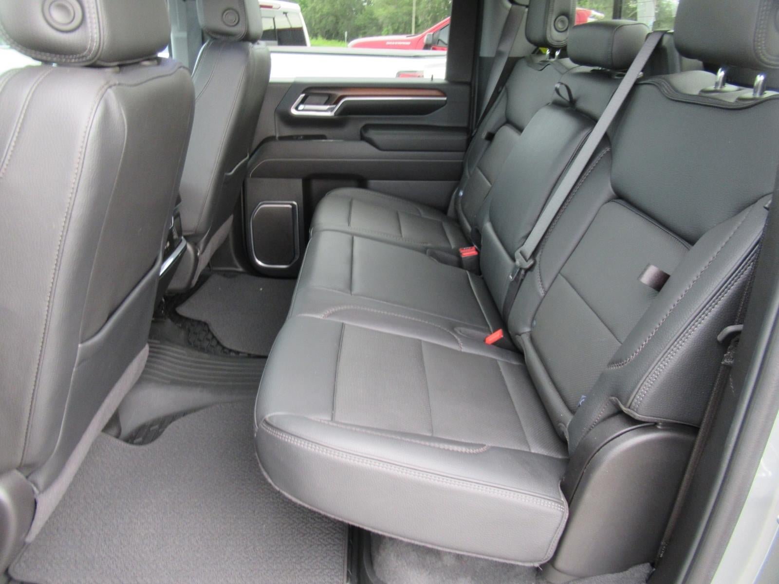 Used 2025 GMC Sierra 2500 Denali w/ Denali Reserve Package AWD/4WD image 44
