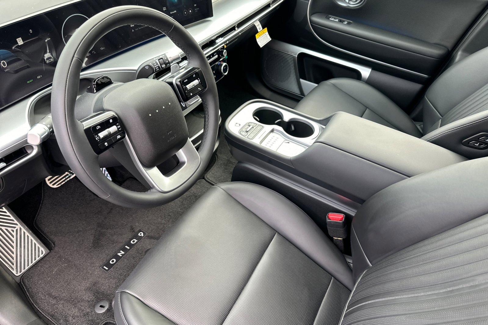 New 2026 Hyundai Ioniq 9 Calligraphy image 10