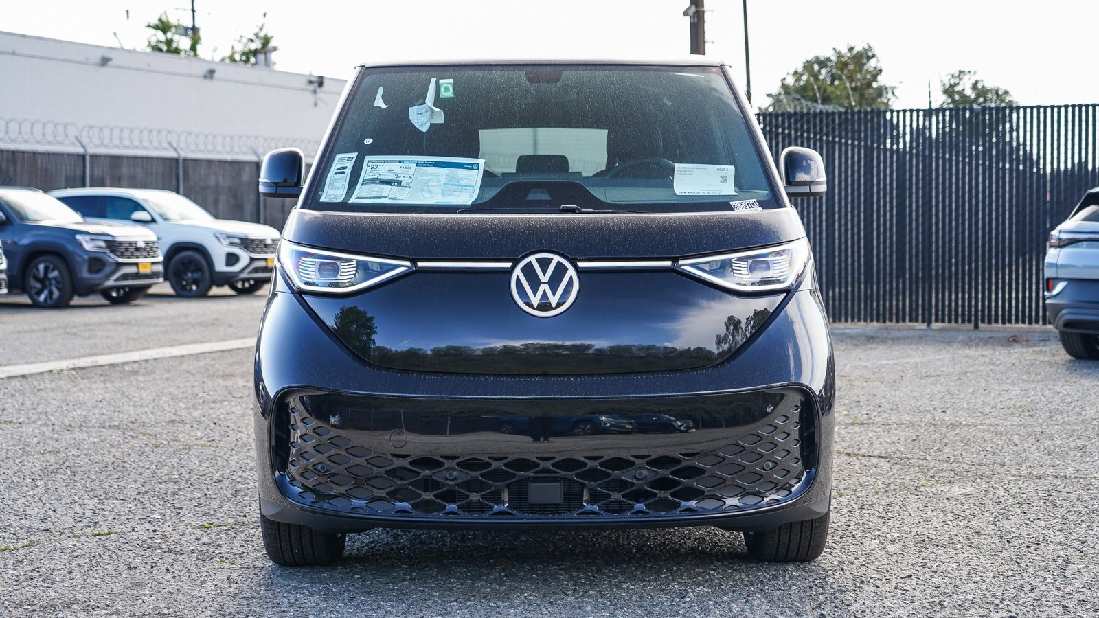 New 2025 Volkswagen ID. Buzz Pro S image 2