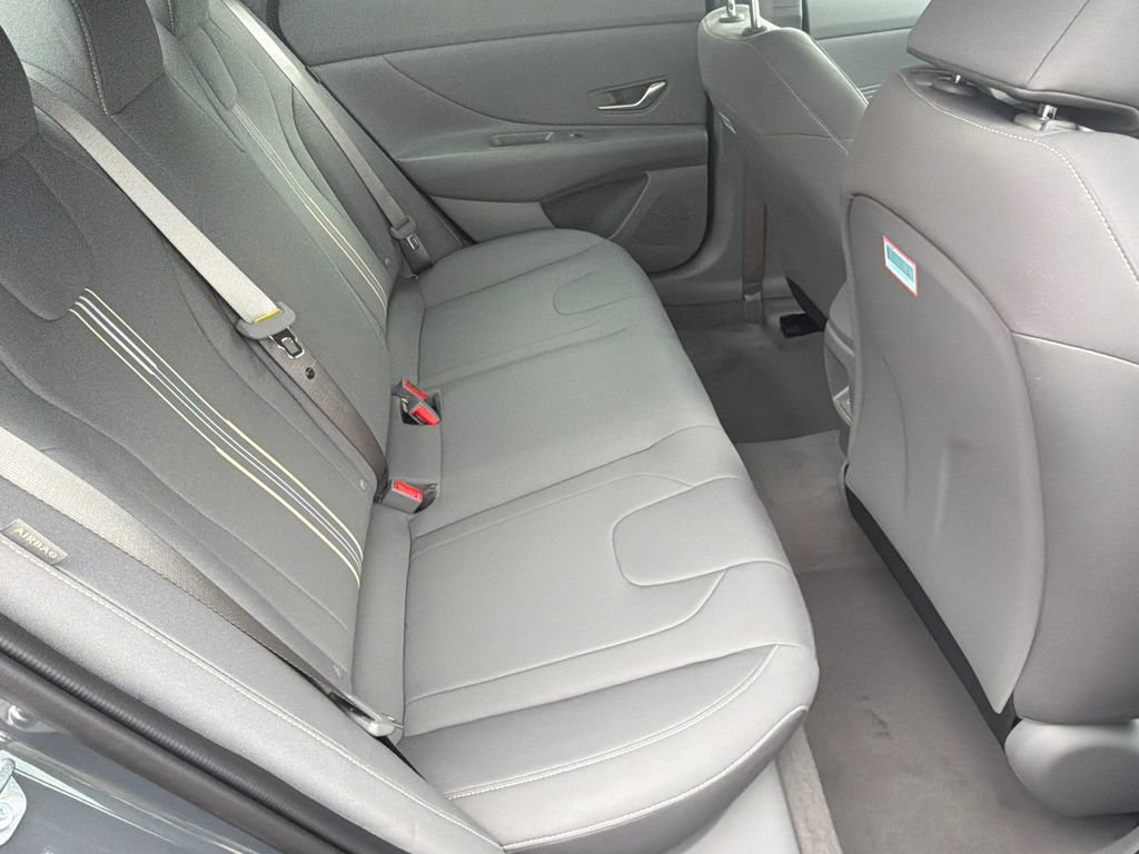 New 2026 Hyundai Elantra Sport FWD image 15