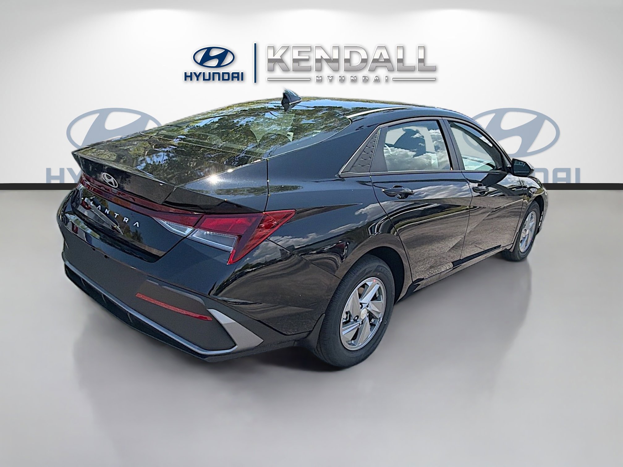New 2026 Hyundai Elantra SE FWD image 6