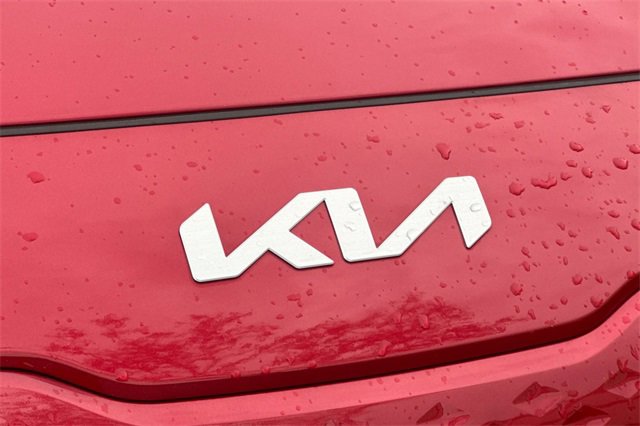 Used 2022 Kia Niro EX Premium image 45