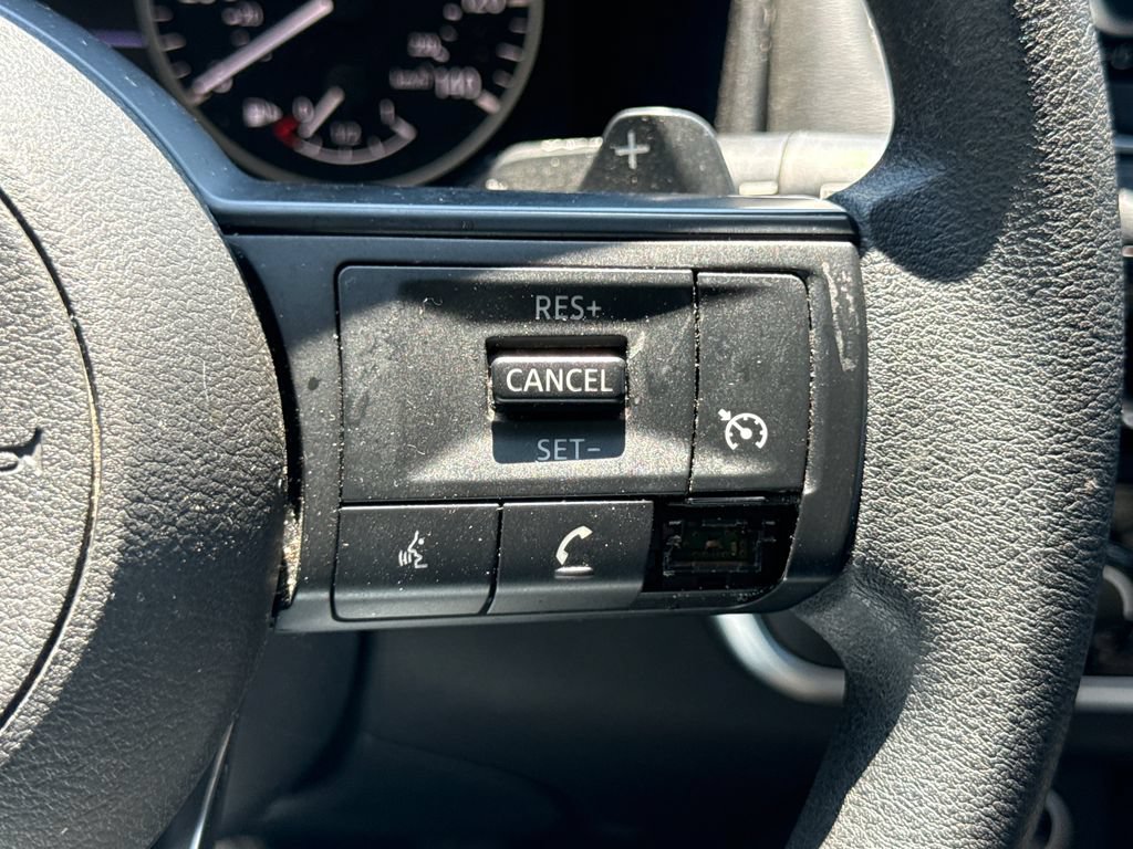 Used 2023 Nissan Rogue S FWD image 28