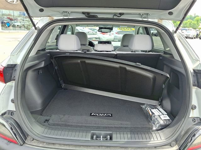 Certified 2023 Hyundai Kona SEL AWD/4WD image 28
