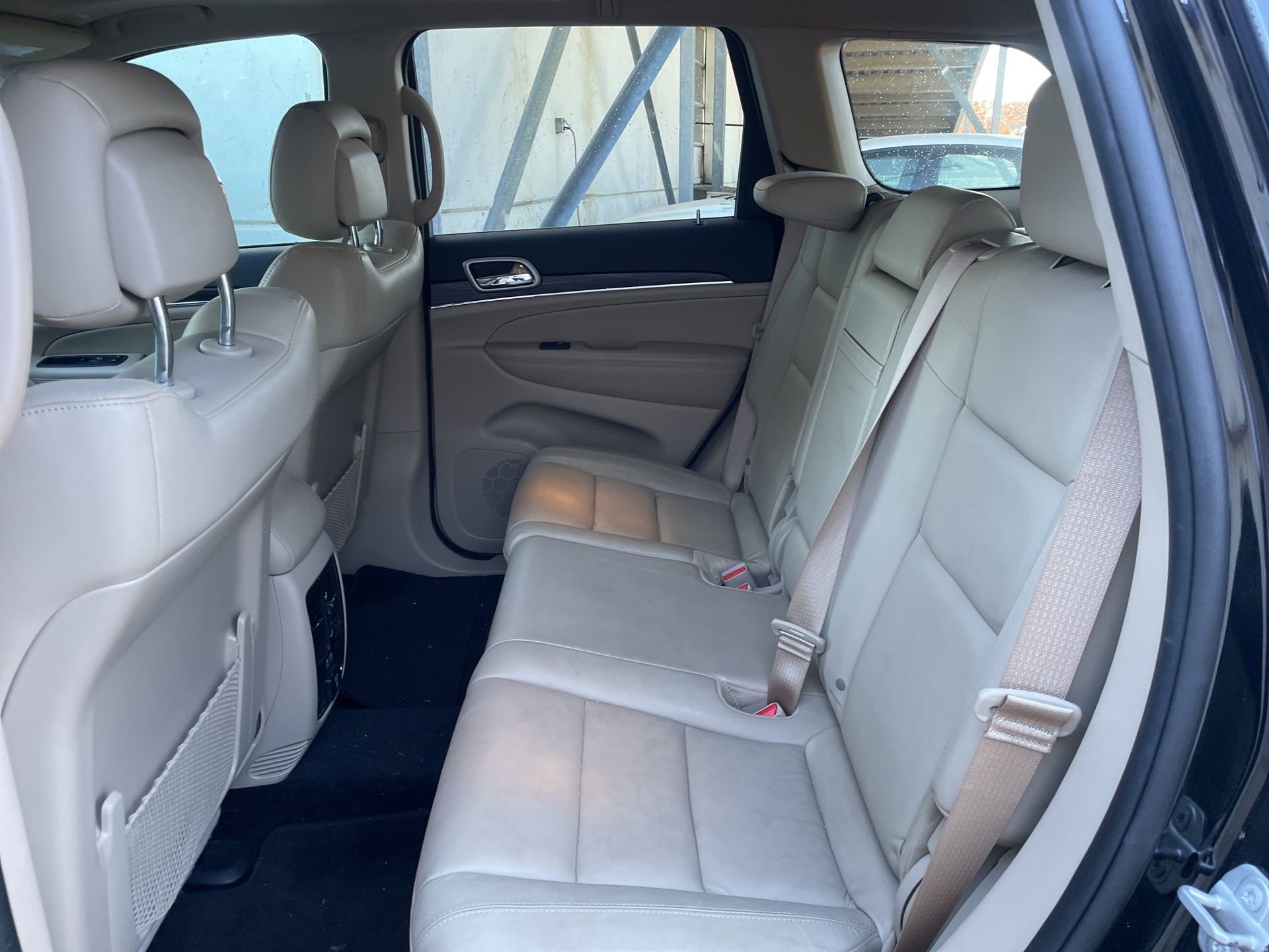 Used 2021 Jeep Grand Cherokee Limited image 10