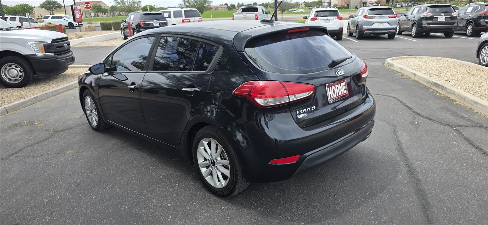 Used 2017 Kia Forte LX w/ Option Group 020 FWD image 7