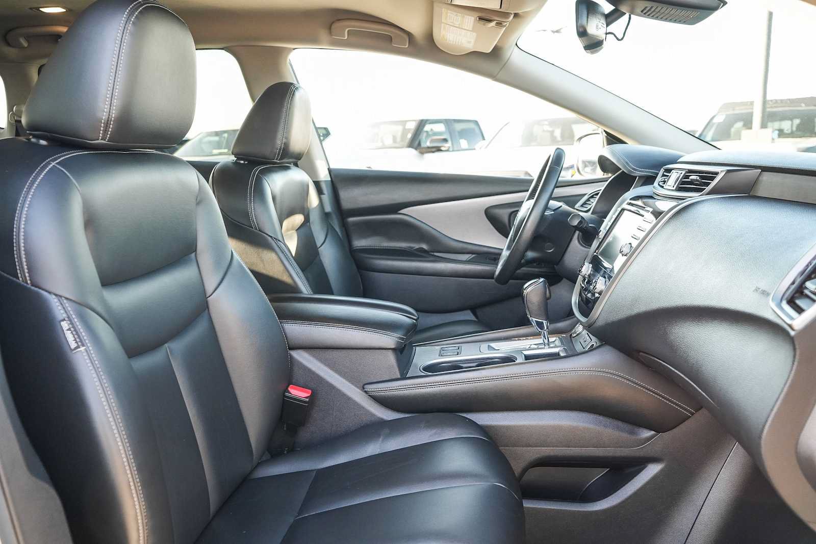 Used 2023 Nissan Murano SV AWD/4WD image 16