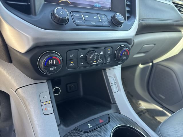 Used 2019 GMC Acadia SLT image 23