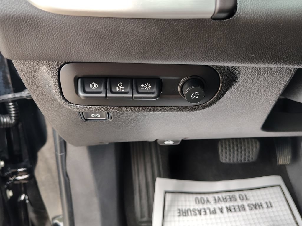 Used 2022 GMC Terrain SLT w/ Infotainment Package II AWD/4WD image 19