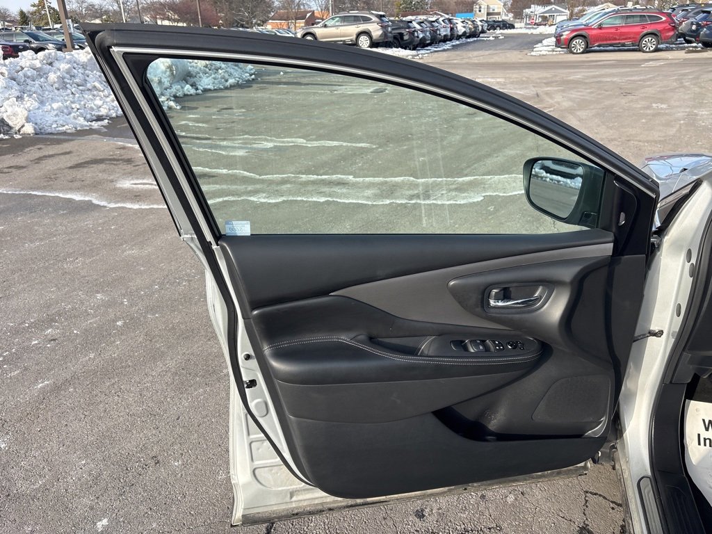 Used 2021 Nissan Murano S image 19