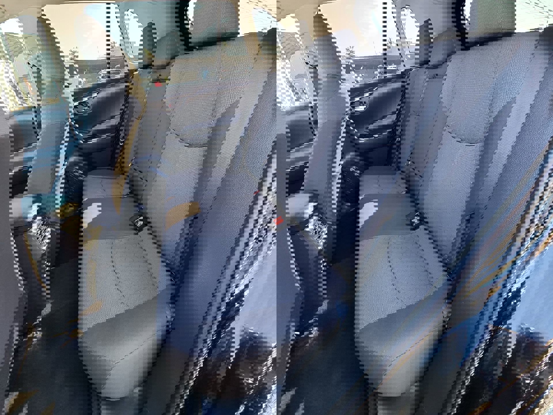 Used 2021 Toyota RAV4 XLE image 23