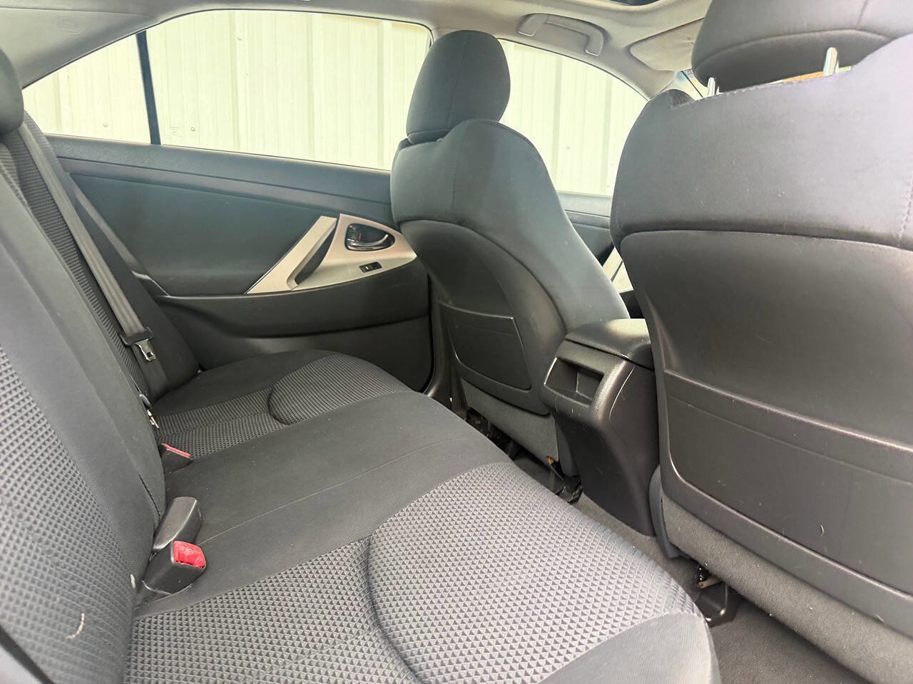 Used 2010 Toyota Camry SE FWD image 26