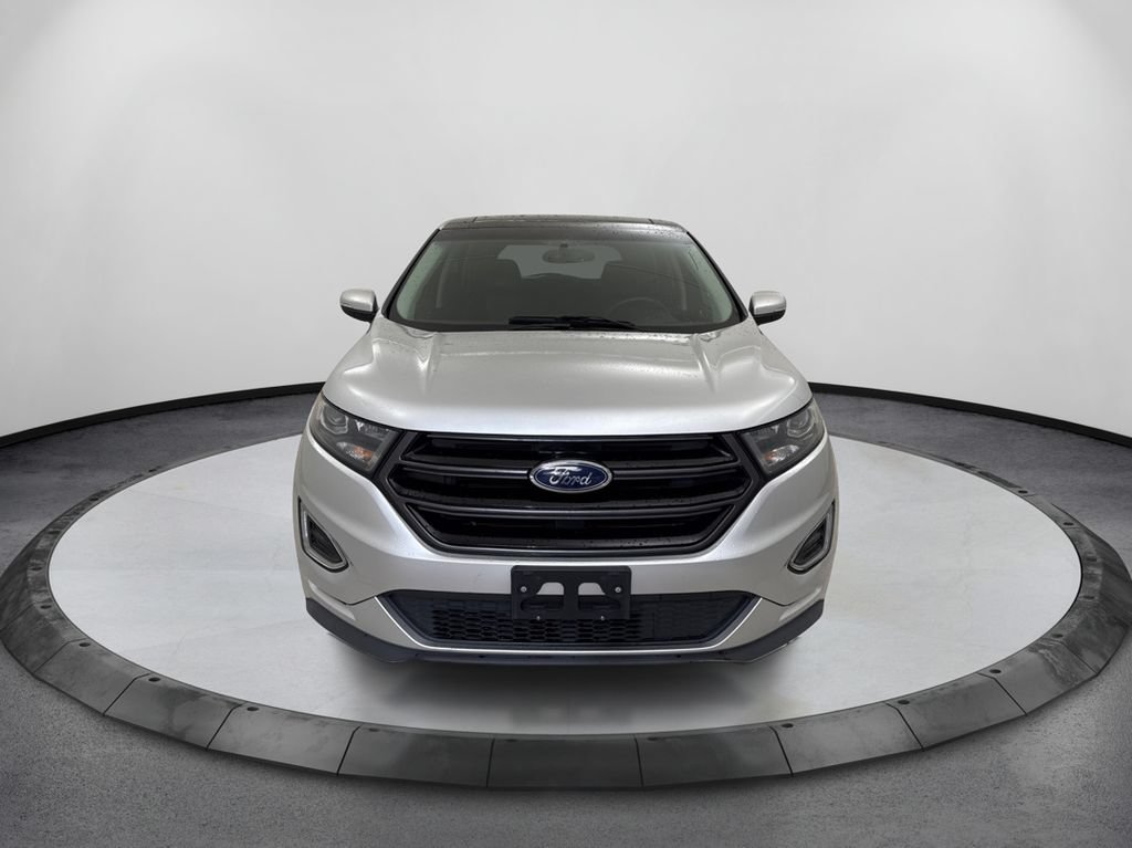 Used 2018 Ford Edge Sport w/ Technology Package AWD/4WD image 2