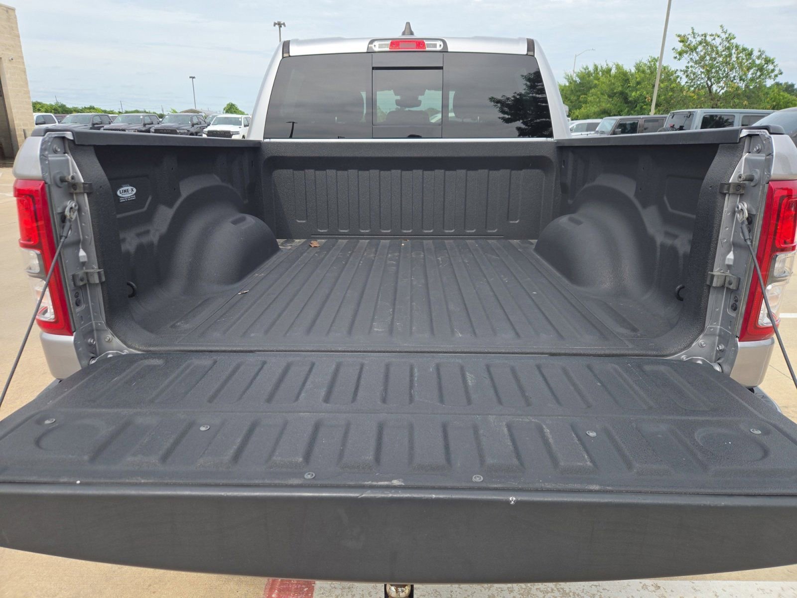 Used 2021 RAM 1500 Lone Star AWD/4WD image 25