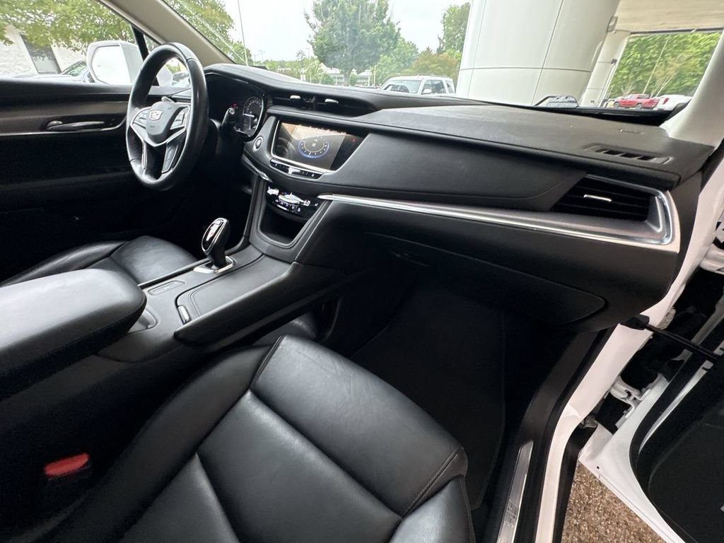 Certified 2019 Cadillac XT5 Luxury FWD image 29