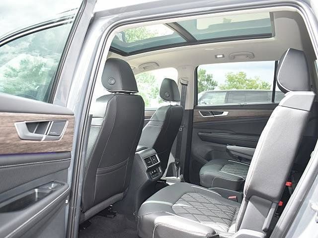 New 2026 Volkswagen Atlas SEL Premium R-Line image 8
