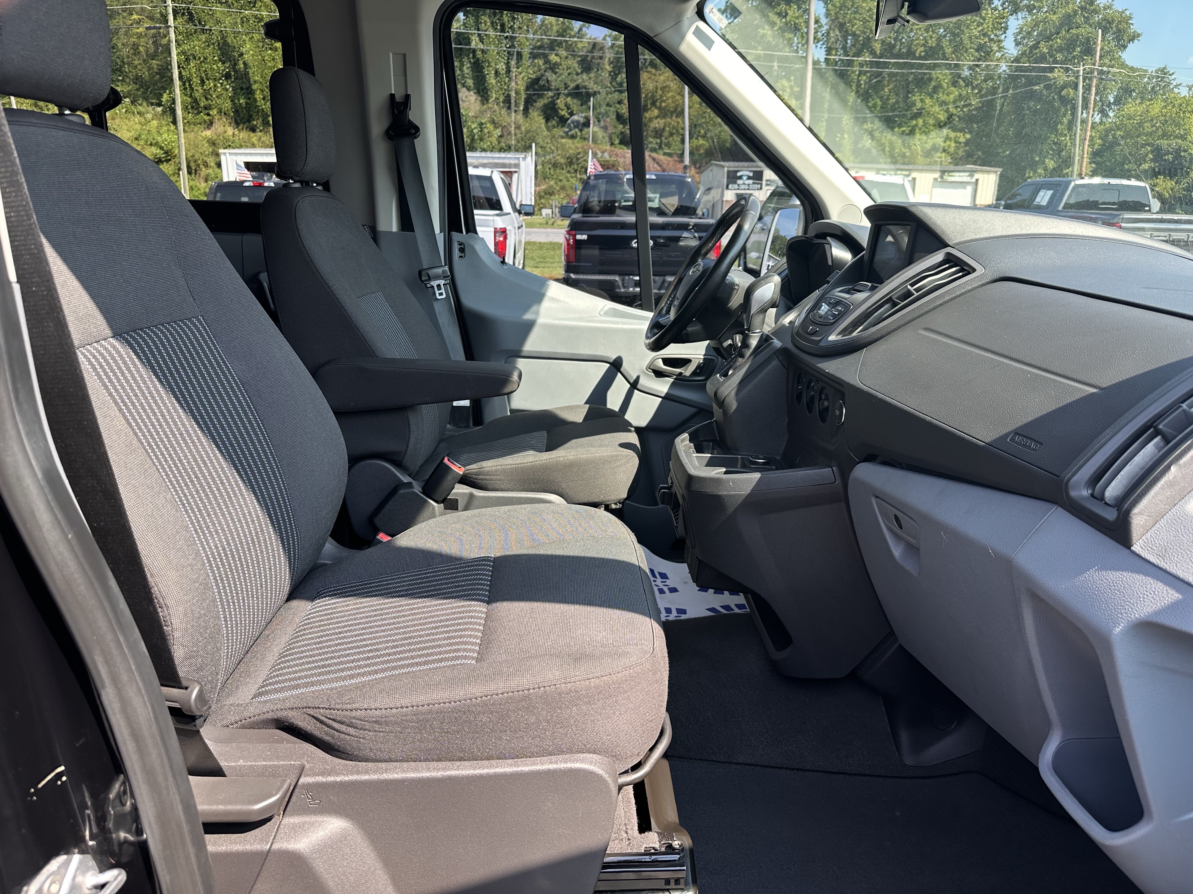 Certified 2019 Ford Transit 350 XLT RWD image 15