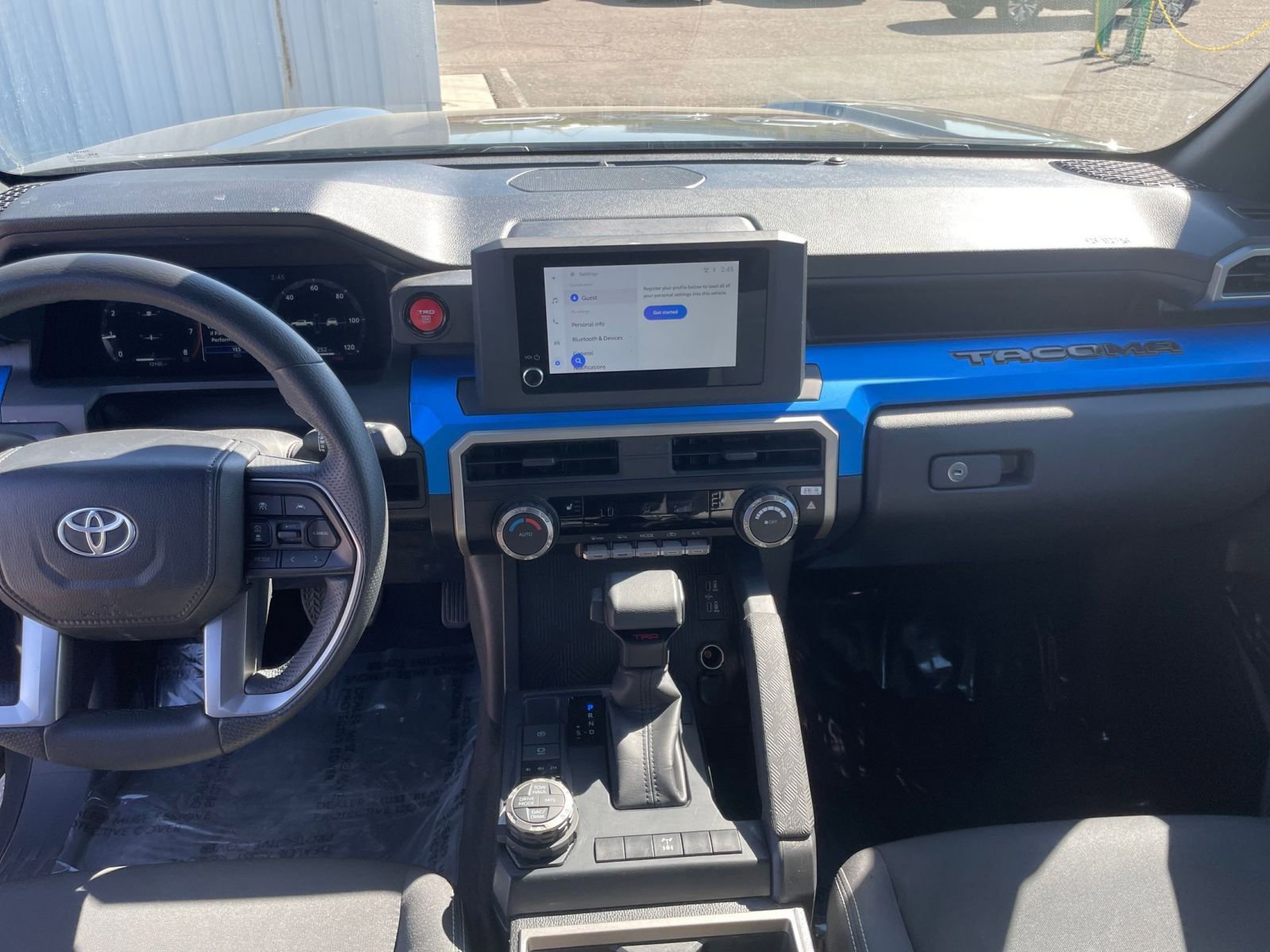 Used 2025 Toyota Tacoma TRD Off-Road image 18